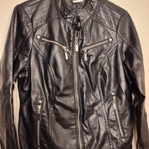 BLACK JOU JOU FAUX LEATHER MOTO JACKET